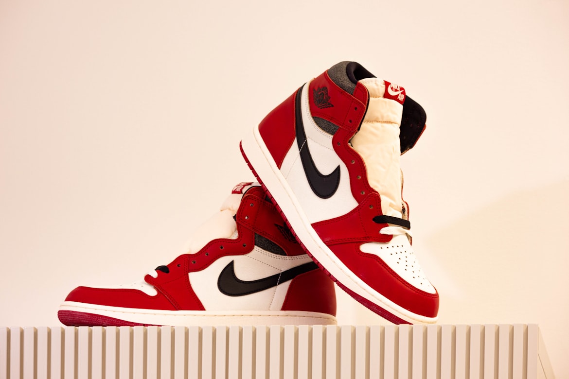 Men's Air Jordan 1 High Red/White